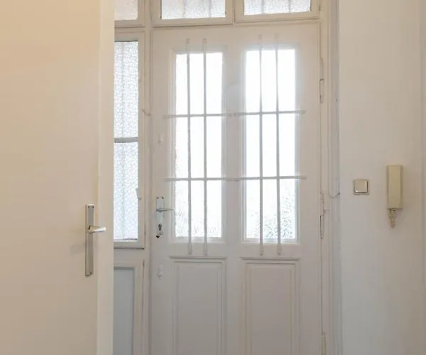 Maple Avenue Apartment Vienna